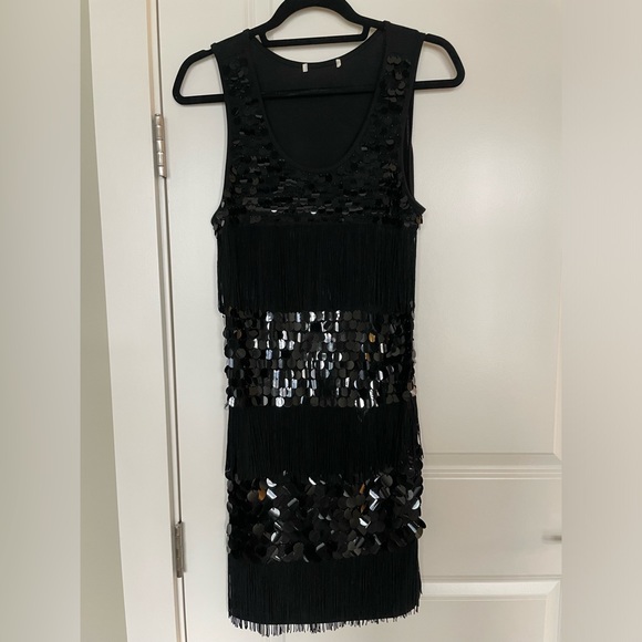Fun party dress with tassels - Picture 1 of 3